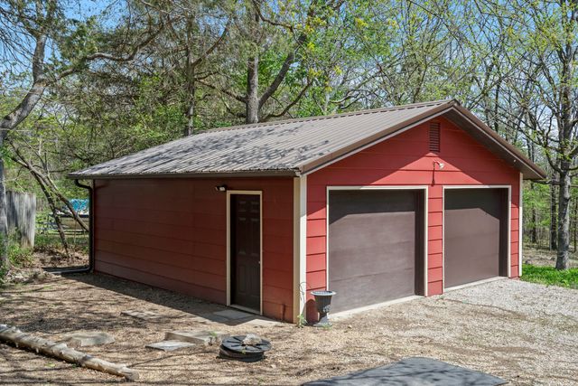 418 Briar Cliff Road, Lampe, MO 65681