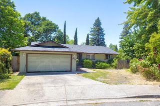 1216 NE John Drive, Grants Pass, OR 97526