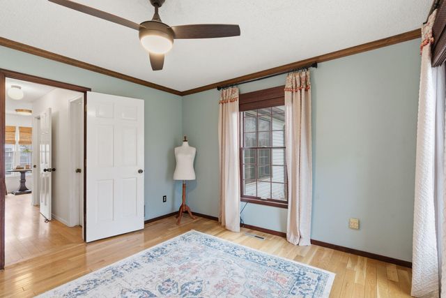 4525 S Aladdin Court, Springfield, MO 65804