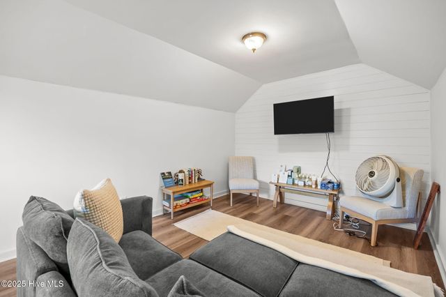 2517 Waccamaw Shores Road, Lake Waccamaw, NC 28450