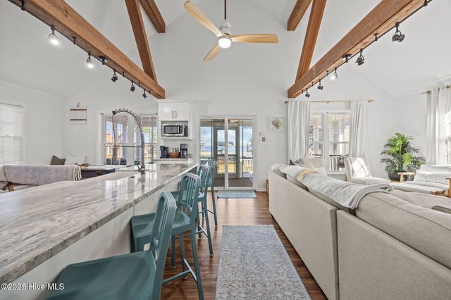 2517 Waccamaw Shores Road, Lake Waccamaw, NC 28450