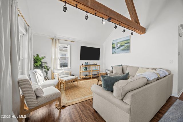 2517 Waccamaw Shores Road, Lake Waccamaw, NC 28450