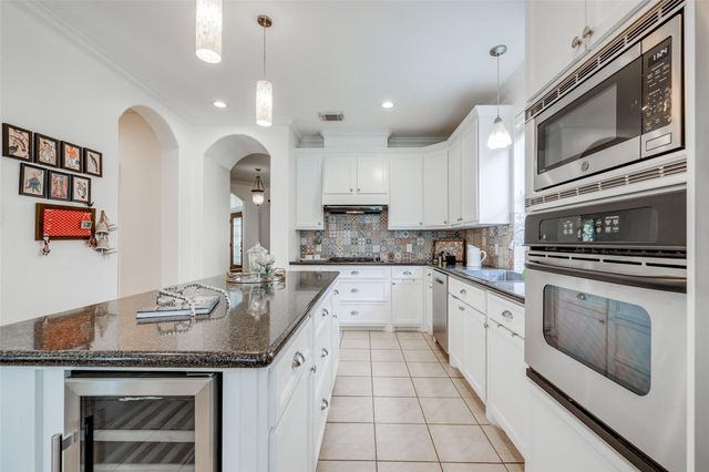 5722 Ballina Canyon Lane, Houston, TX 77041