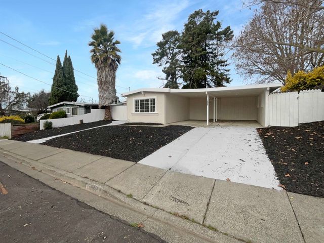 258 Los Altos Pl, American Canyon, CA 94503