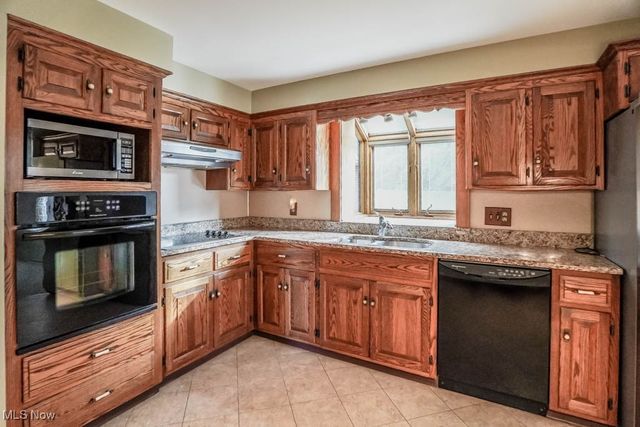 3878 36th Street NW, Canton, OH 44718