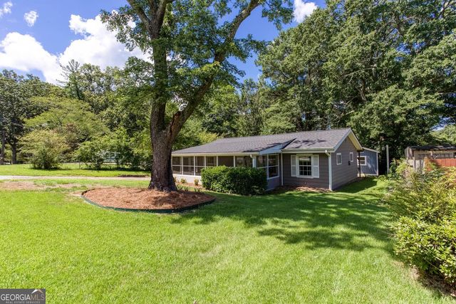 2880 Hall Drive SE, Smyrna, GA 30082