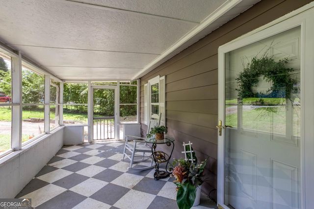 2880 Hall Drive SE, Smyrna, GA 30082