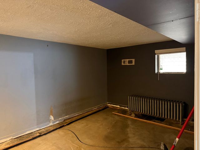 5501 N Parkside Avenue, Chicago, IL 60630