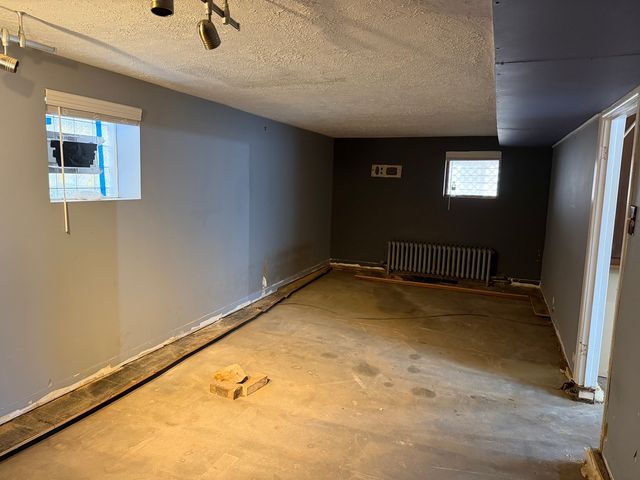 5501 N Parkside Avenue, Chicago, IL 60630