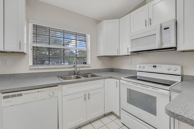 13730 Sunflower Court A, Wellington, FL 33414