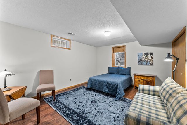 420 Village Court, Cambridge, MN 55008