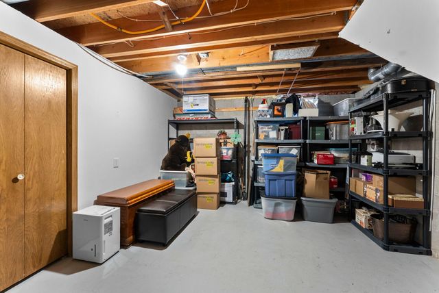 420 Village Court, Cambridge, MN 55008