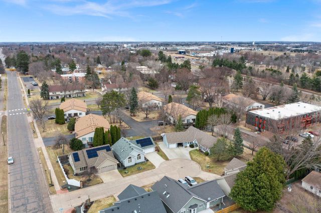 420 Village Court, Cambridge, MN 55008