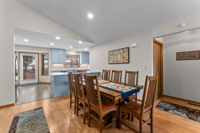 420 Village Court, Cambridge, MN 55008