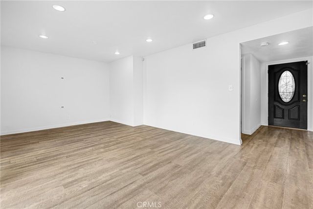 1127 Sycamore Drive, Simi Valley, CA 93065