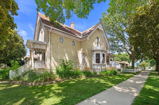 3174 S Herman STREET, Milwaukee, WI 53207