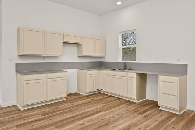 520 Chisholm Trail, Forsyth, MO 65653