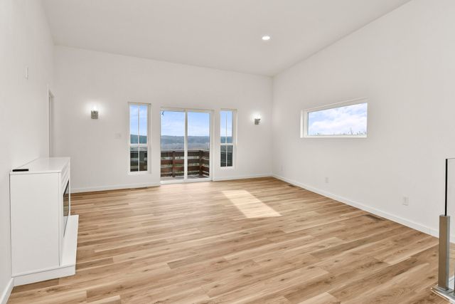 520 Chisholm Trail, Forsyth, MO 65653