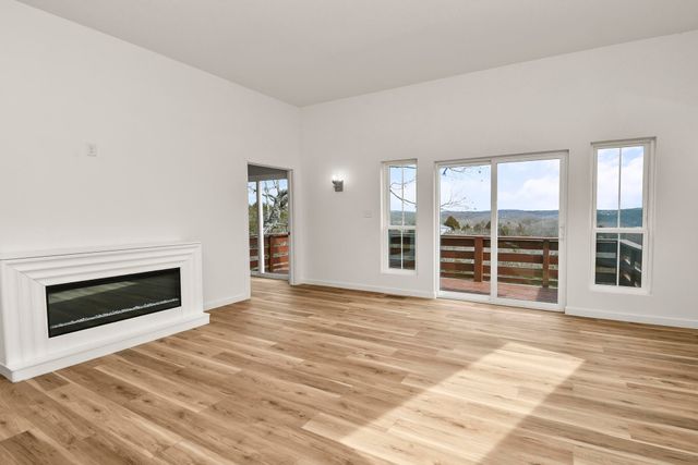 520 Chisholm Trail, Forsyth, MO 65653