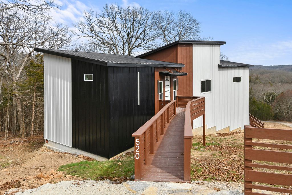 520 Chisholm Trail, Forsyth, MO 65653