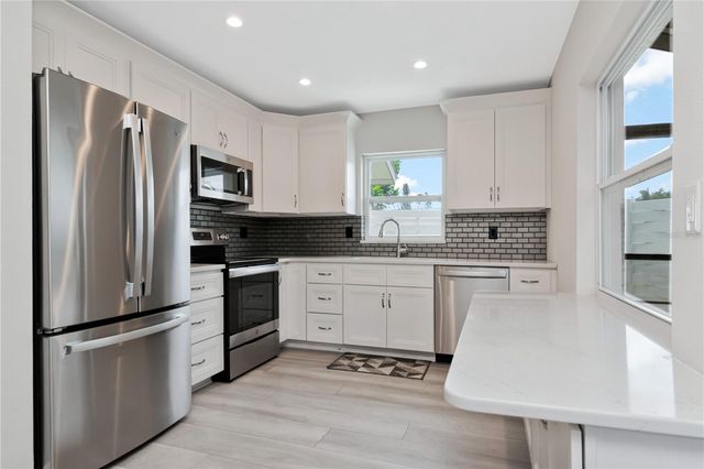 2655 BARKSDALE COURT, Clearwater, FL 33761
