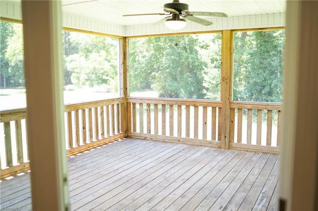 121 Maplewood Avenue, Thomasville, NC 27360