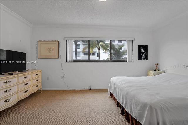 7801 Abbott Ave 302, Miami Beach, FL 33141