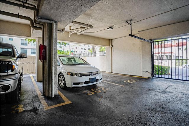 7801 Abbott Ave 302, Miami Beach, FL 33141