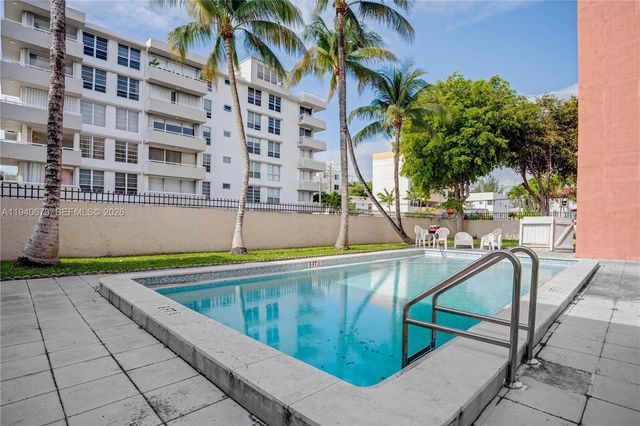 7801 Abbott Ave 302, Miami Beach, FL 33141