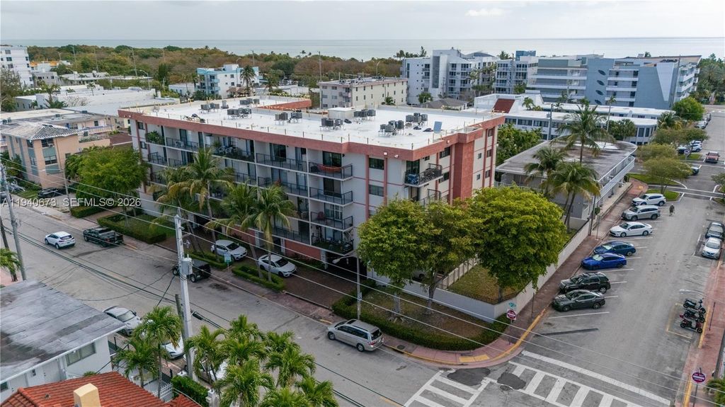 7801 Abbott Ave 302, Miami Beach, FL 33141