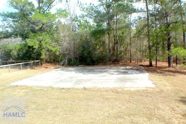660 North Macon Street, Ludowici, GA 31313