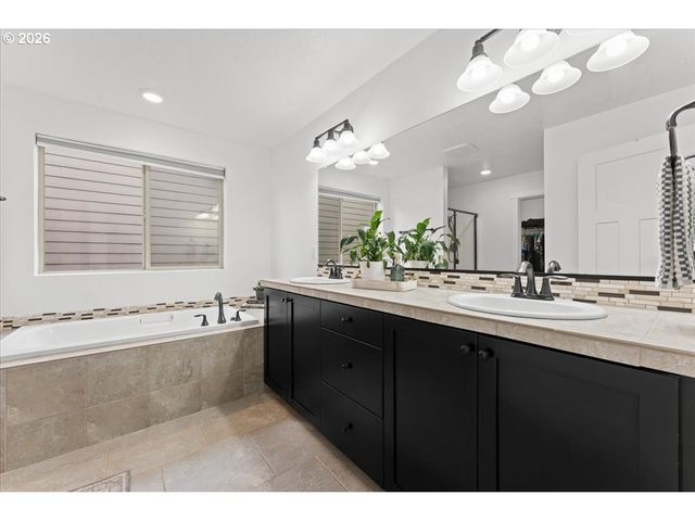 12805 Ne 102ND St, Vancouver, WA 98682