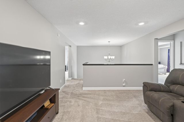 8384 Yearling Trail, Woodbury, MN 55129