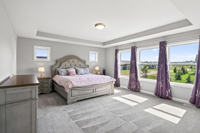 8384 Yearling Trail, Woodbury, MN 55129