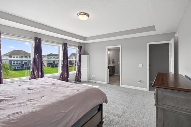 8384 Yearling Trail, Woodbury, MN 55129