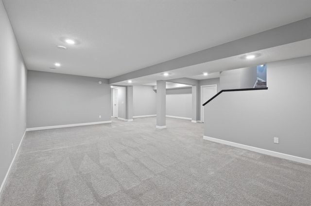 8384 Yearling Trail, Woodbury, MN 55129