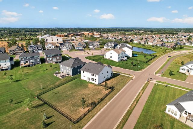 8384 Yearling Trail, Woodbury, MN 55129