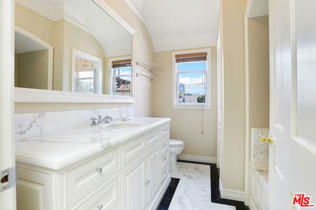 151 S RODEO Drive, Beverly Hills, CA 90212