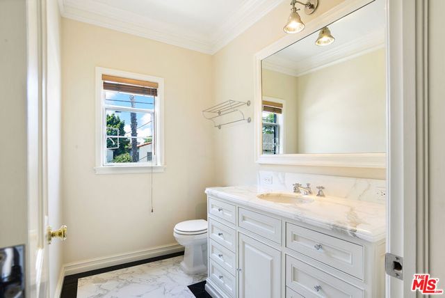 151 S RODEO Drive, Beverly Hills, CA 90212