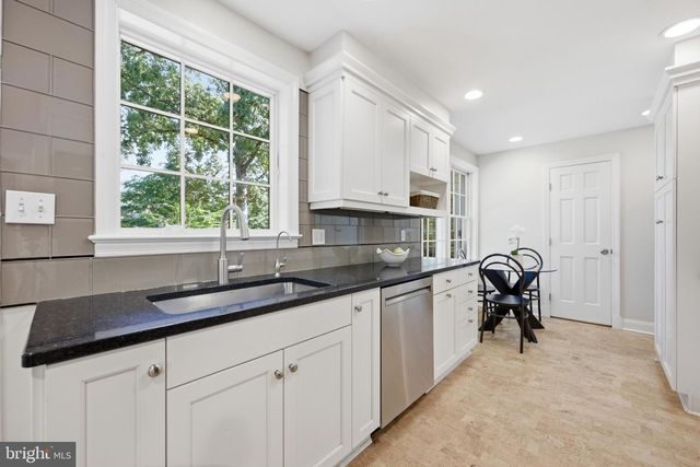 3155 UPLAND TER NW, Washington, DC 20015