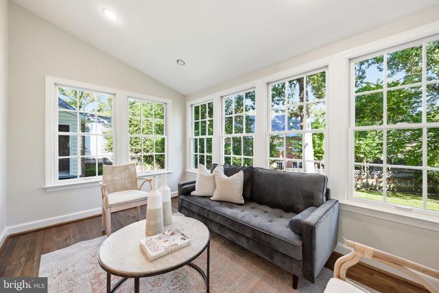 3155 UPLAND TER NW, Washington, DC 20015