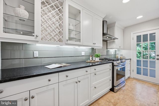 3155 UPLAND TER NW, Washington, DC 20015