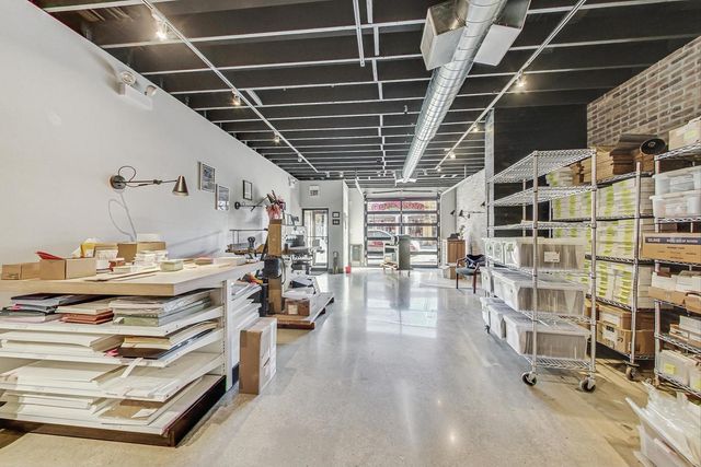 3316 N Halsted Street, Chicago, IL 60657