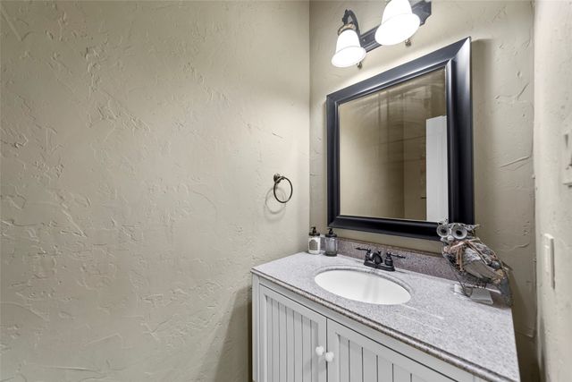 10528 Lago Vista, Quinlan, TX 75474