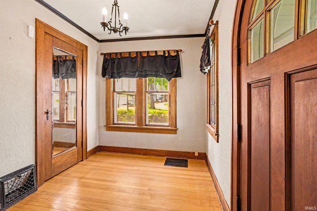 51618 Myrtle Avenue, South Bend, IN 46637