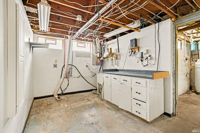 51618 Myrtle Avenue, South Bend, IN 46637