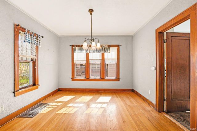 51618 Myrtle Avenue, South Bend, IN 46637