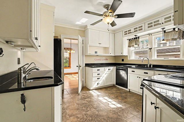 51618 Myrtle Avenue, South Bend, IN 46637