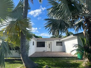 9001 SW 197th St, Cutler Bay, FL 33157