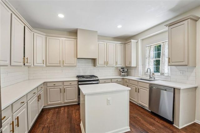 1305 Rosewood Drive, Alpharetta, GA 30005